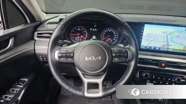 Kia K5 3rd generation 2023 Белый из Кореи, фото 3