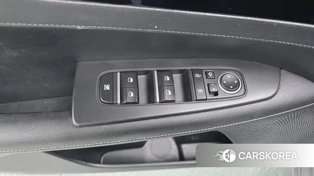 Kia The New K3 2nd generation 2022 Серебристо-серый из Кореи, фото 3