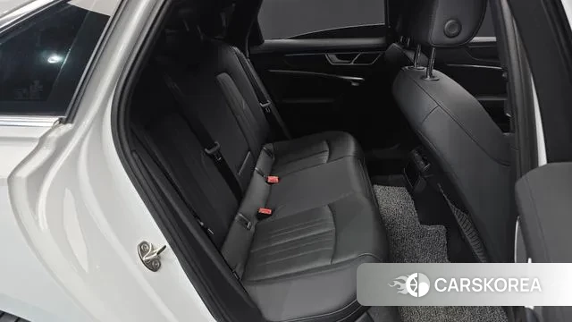 Audi A6 (C8) 2023 Белый из Кореи, фото 3