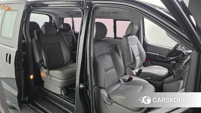 Hyundai The New Grand Starex 2019 Черный из Кореи, фото 3