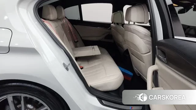 BMW 5 Series (G30) 2020 Белый из Кореи, фото 3