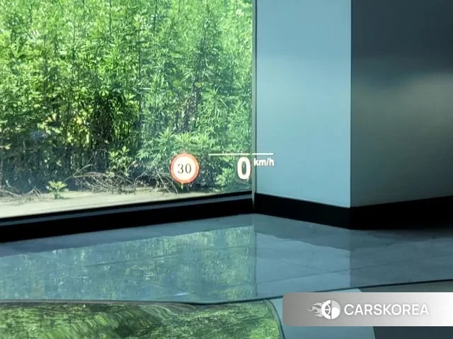 BMW 5 Series (G30) 2023 Белый из Кореи, фото 3