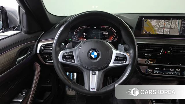 BMW 5 Series (G30) 2020 Небесно-голубой из Кореи, фото 3