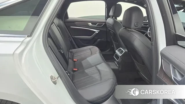 Audi A6 (C8) 2022 Белый из Кореи, фото 3