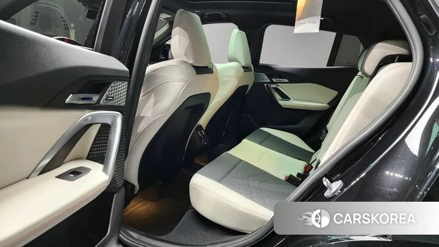 BMW X2 (U10) 2025 Черный из Кореи, фото 3