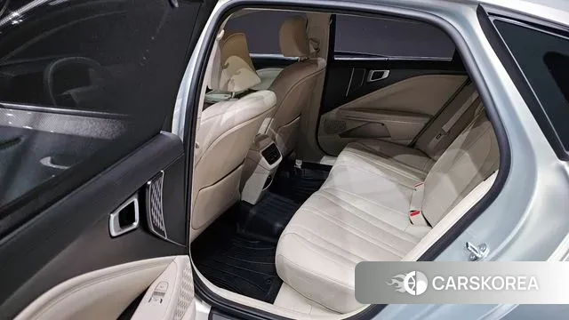 Kia The New K8 2024 Серебристо-серый из Кореи, фото 3