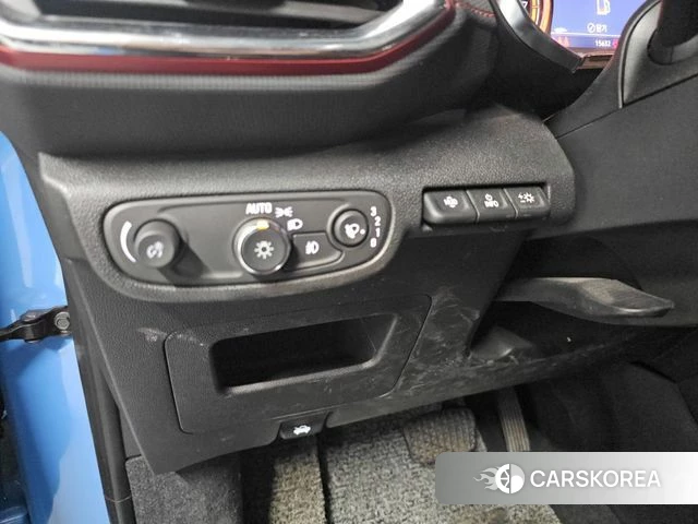 Chevrolet (GM Daewoo) Trailblazer 2022 Небесно-голубой из Кореи, фото 3