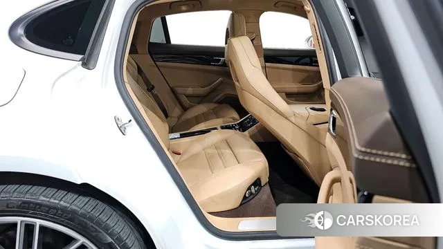 Porsche Panamera (971) 2018 Белый из Кореи, фото 3