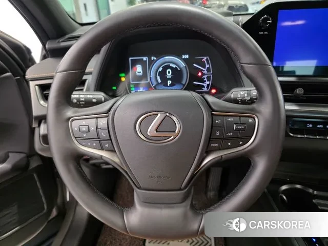 Lexus UX250h 2023 Песочный из Кореи, фото 3