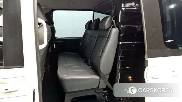 Hyundai Staria 2024 Белый из Кореи, фото 3