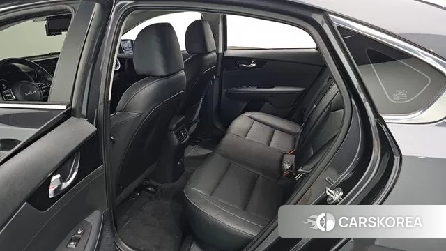 Kia The New K3 2nd generation 2022 Серый из Кореи, фото 3