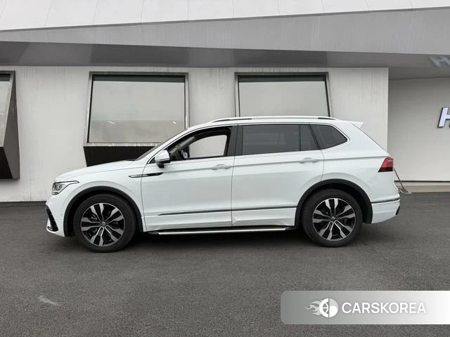 Volkswagen Tiguan L 2023 Белый из Китая, фото 3