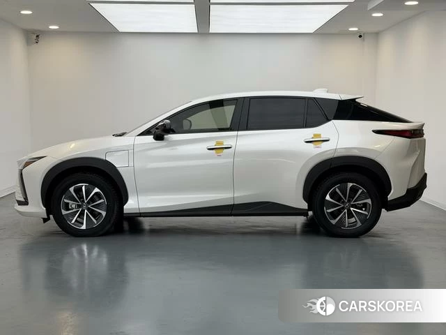 Lexus RZ 2023 Белый из Китая, фото 3