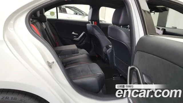 Mercedes-Benz A-Class W177 2023 Белый из Кореи, фото 3