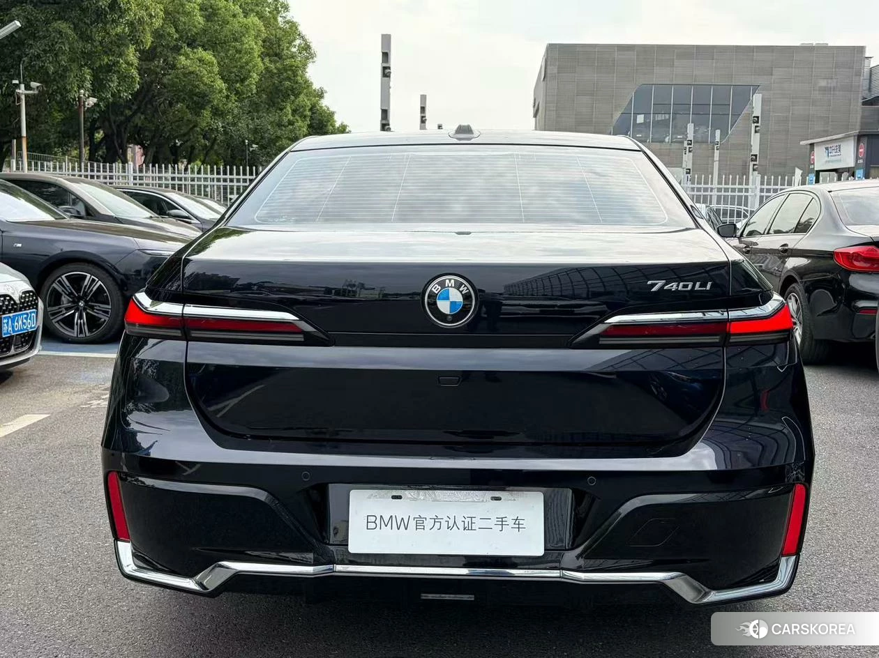 BMW 7 series 2022 Черный из Китая, фото 3