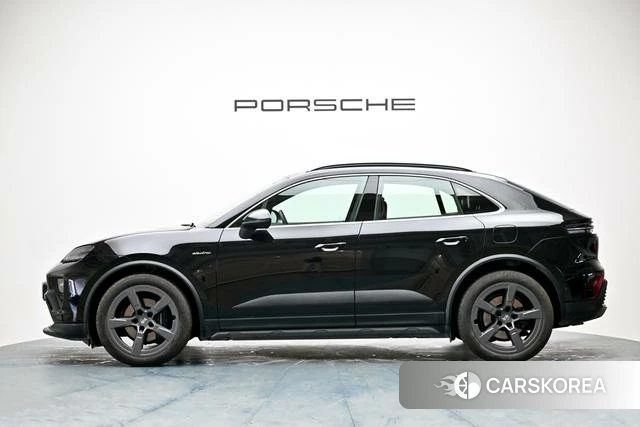 Porsche Macan EV 2025 Черный из Китая, фото 3