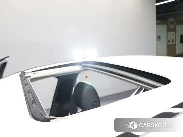 Mercedes-Benz E-Class W213 2018 Белый из Кореи, фото 3