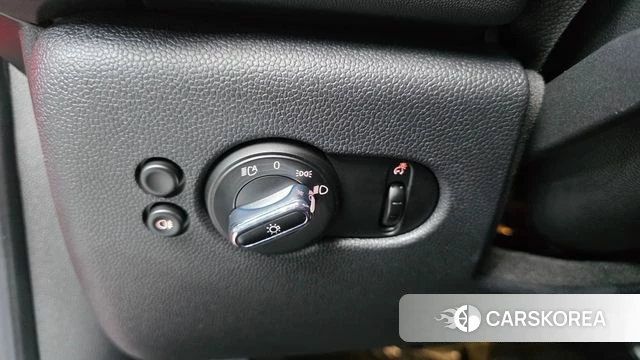 Mini Cooper 2022 Красный из Кореи, фото 3
