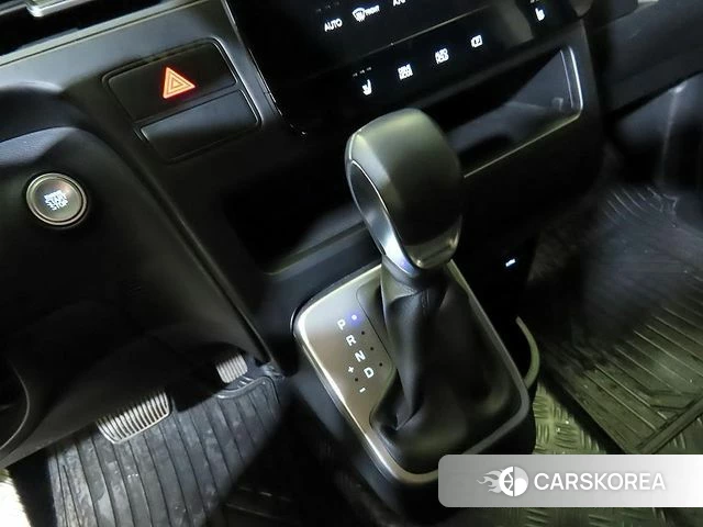 Hyundai Staria 2023 Серый из Кореи, фото 3