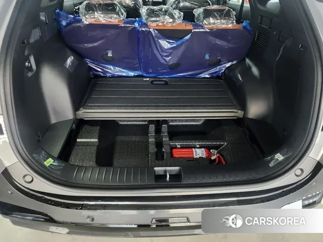 Kia The New Sportage 5th Generation 2025 Серебристо-серый из Кореи, фото 3