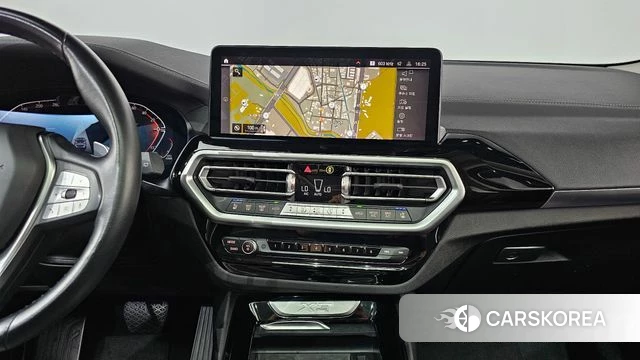 BMW X3 (G01) 2022 Черный из Кореи, фото 3