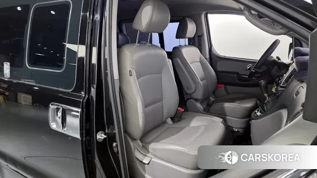 Hyundai The New Grand Starex 2019 Черный из Кореи, фото 3