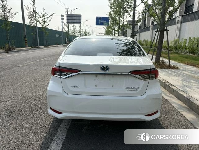 Toyota Corolla 2022 Белый из Китая, фото 3