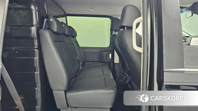 Hyundai Staria 2023 Черный из Кореи, фото 3