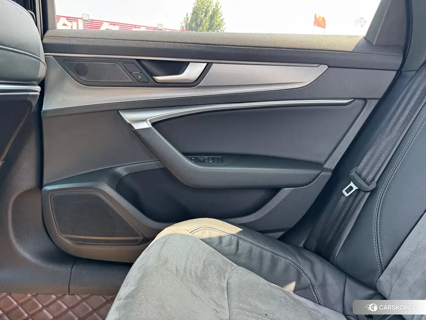 Audi A6L New Energy 2022 Черный из Китая, фото 3