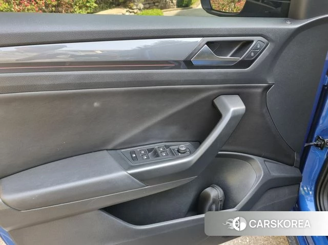 Volkswagen T-Roc 2022 Синий из Кореи, фото 3