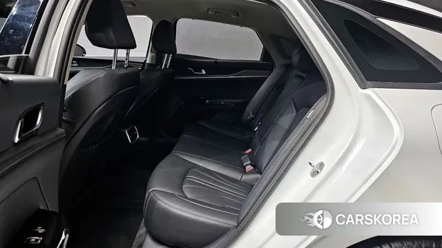 Kia The New K5 3rd generation 2024 Белый из Кореи, фото 3