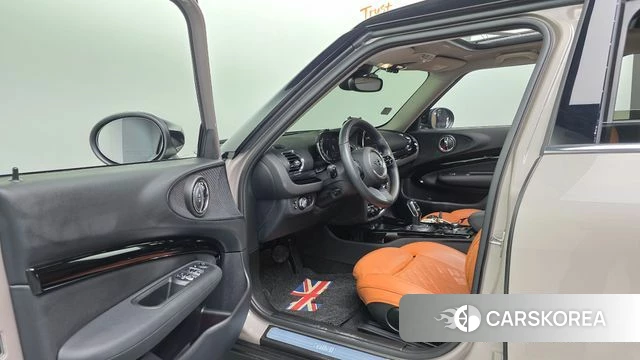 Mini Cooper Clubman 2023 Песочный из Кореи, фото 3