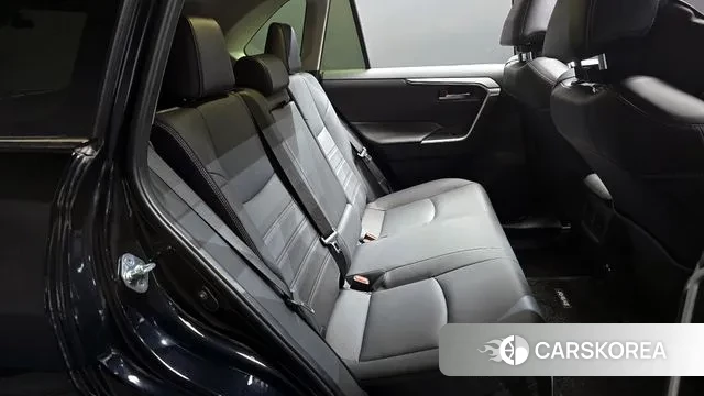 Toyota RAV4 5th Generation 2023 Черный из Кореи, фото 3