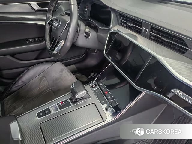 Audi A6L 2021 Черный из Китая, фото 3