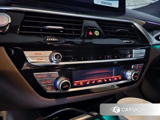 BMW 6 Series GT (G32) 2022 Черный из Кореи, фото 3