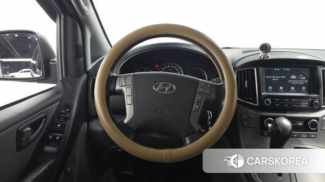 Hyundai The New Grand Starex 2019 Черный из Кореи, фото 3