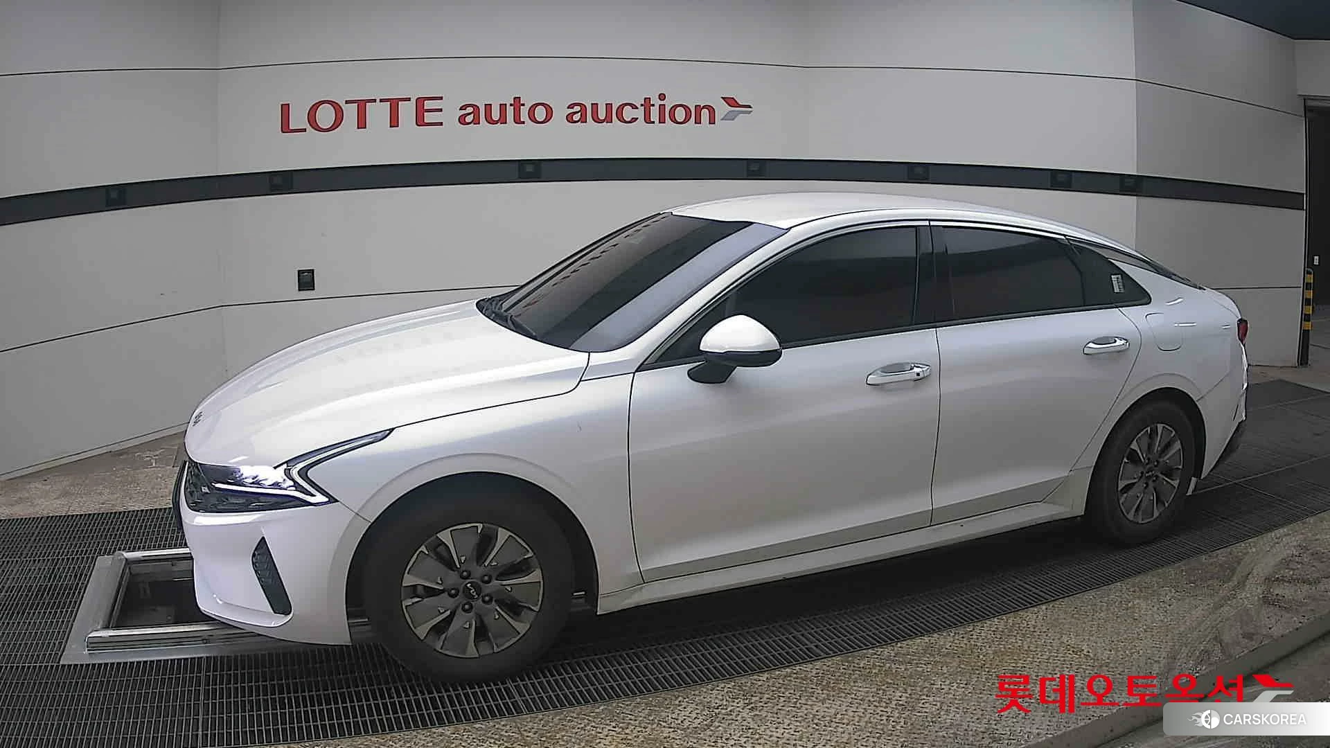 Kia K5 Hybrid 2023 Snow White Pearl (optional) из Кореи, фото 3