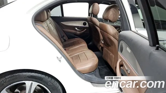 Mercedes-Benz E-Class W213 id 2886928 из Кореи 3