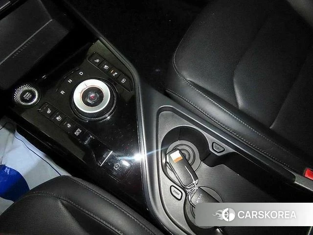 Kia Di Ol Nu Niro 2023 Белый из Кореи, фото 3