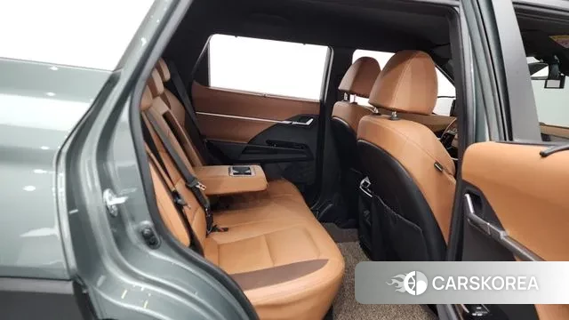 Ssangyong Torres 2022 Темно-зеленый из Кореи, фото 3