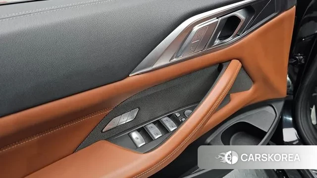 BMW 4 Series (G22) 2024 Черный из Кореи, фото 3