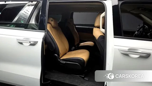 Kia Carnival 4th generation 2023 Белый из Кореи, фото 3