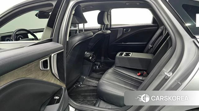 Kia K8 2023 Серебристо-серый из Кореи, фото 3