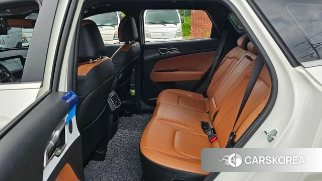 Kia Sportage 5th Generation 2023 Белый из Кореи, фото 3