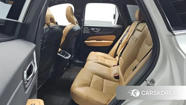 Volvo XC60 second Generation 2019 Белый из Кореи, фото 3