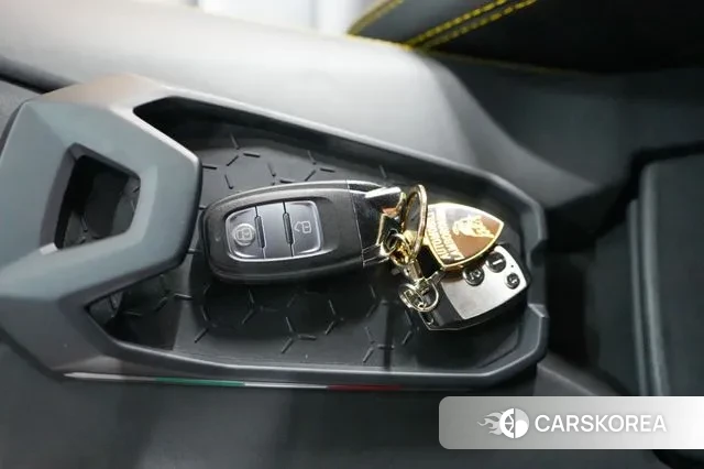 Lamborghini Aventador 2019 Желтый из Кореи, фото 3