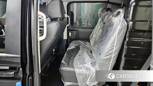 Hyundai Staria 2023 Черный из Кореи, фото 3