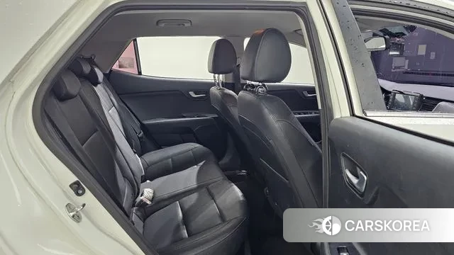 Kia Stonic 2018 Белый из Кореи, фото 3