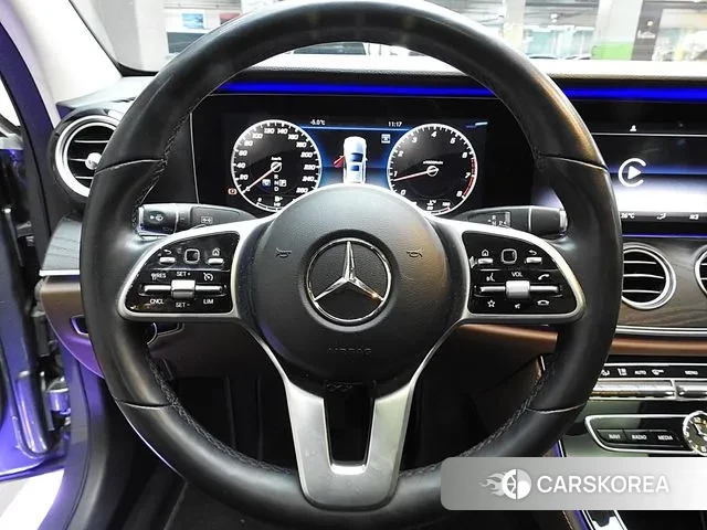 Mercedes-Benz E-Class W213 2019 Серый из Кореи, фото 3