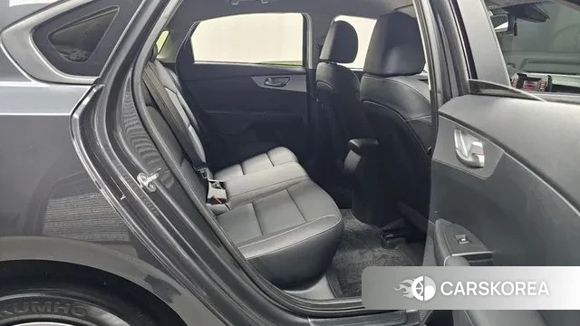 Kia The New K3 2nd generation 2023 Серый из Кореи, фото 3